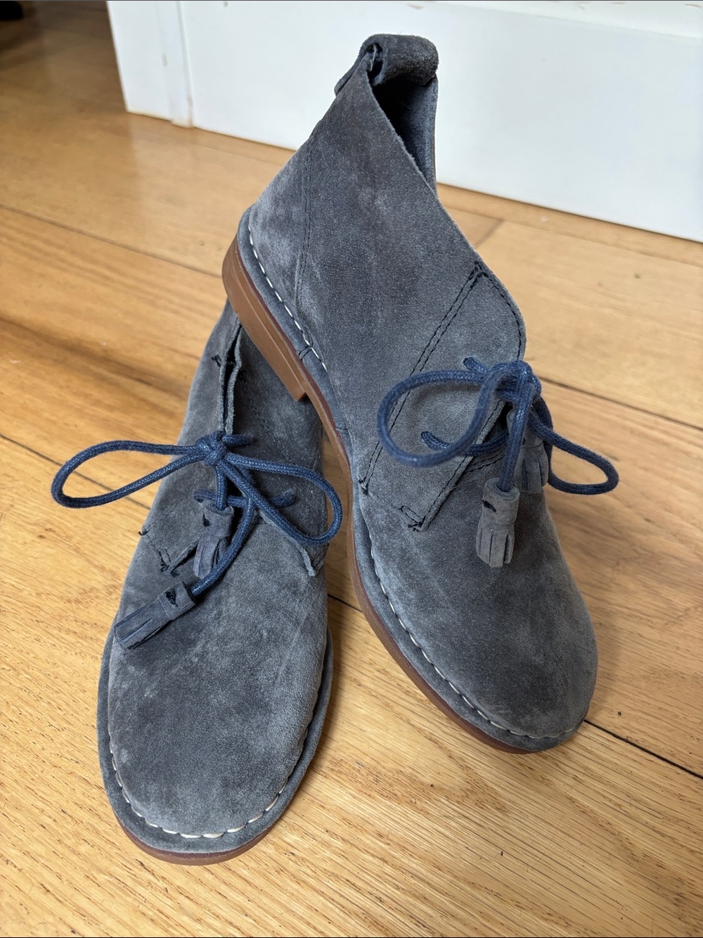 Hush Puppies Cyra Catelyn Smoke Gray Suede Lace Up Ankle Boots 6.5 - Picture 2 of 11